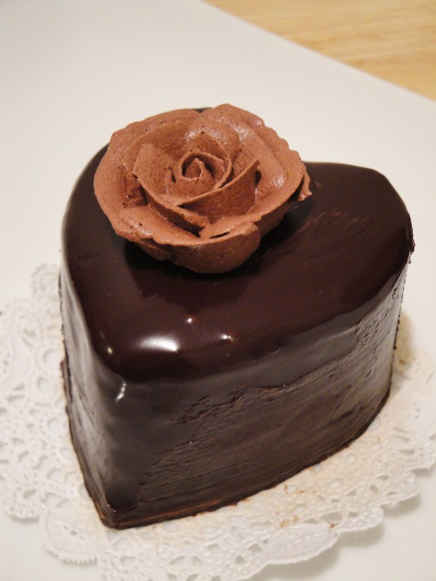 Rose on Heart Cake